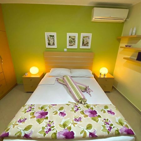 Airport Tk Luxury Home Artemida  Buitenkant foto