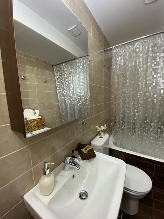 Airport Tk Luxury Home Artemida  Buitenkant foto